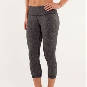 Used lululemon herringbone crop